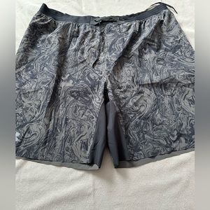 Under Armor Board Shorts XXL